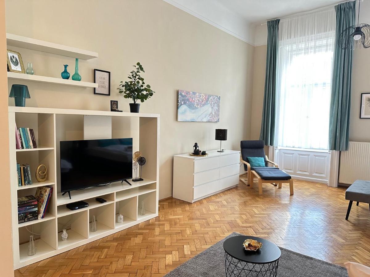 Orangehomes Peaceful Apartment Next To Central Market Hall Budapest Exteriör bild